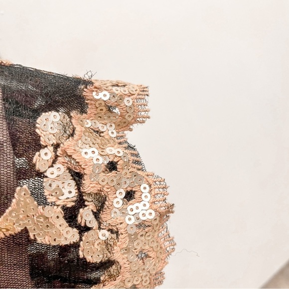 Tadashi Shoji black gold illusion sequins gown size 12 - Picture 12 of 14